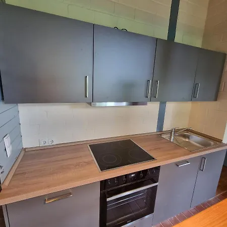 Landhaeuschen Naturnah