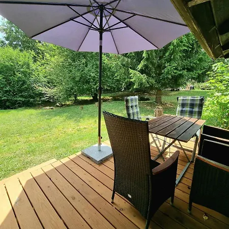 Landhaeuschen Naturnah Welschneudorf