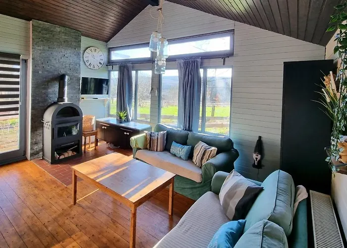 Landhaeuschen Naturnah