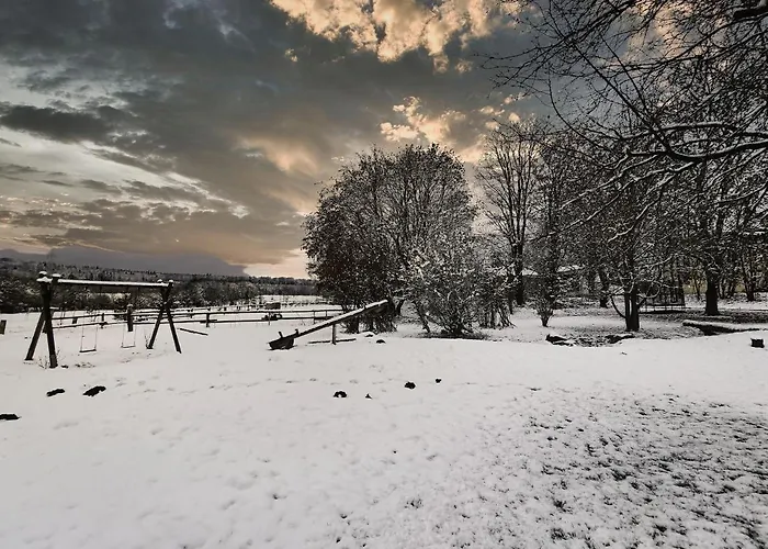 Landhaeuschen Naturnah Welschneudorf